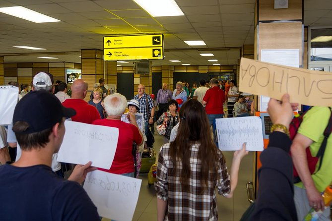 shuttle-arrival-transfer-from-paris-airport-to-hotel-apartment-2