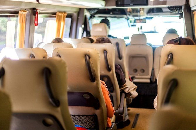 shuttle-arrival-transfer-from-paris-airport-to-hotel-apartment