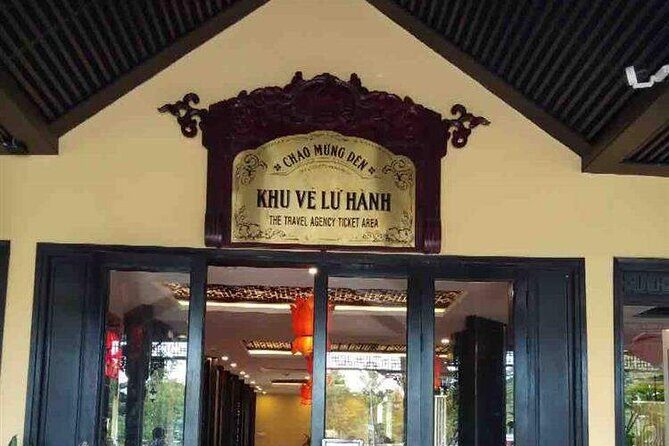 Shuttle Bus Da Nang- Golden Bridge- Hoi An at night- DN - Transport and Logistics