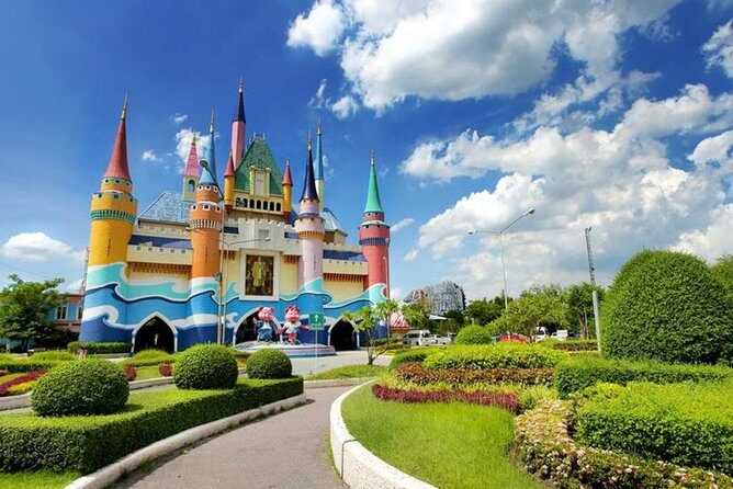 Siam Amazing Amusement Park in Bangkok Admission Ticket - A Deep Dive into Siam Amazing Amusement Park