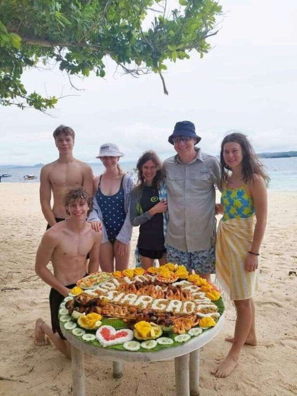 siargaotri-island-hopping-naked-island-daku-guyam-w-lunch