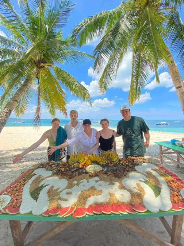 siargaotri-island-hopping-naked-island-daku-guyam-w-lunch