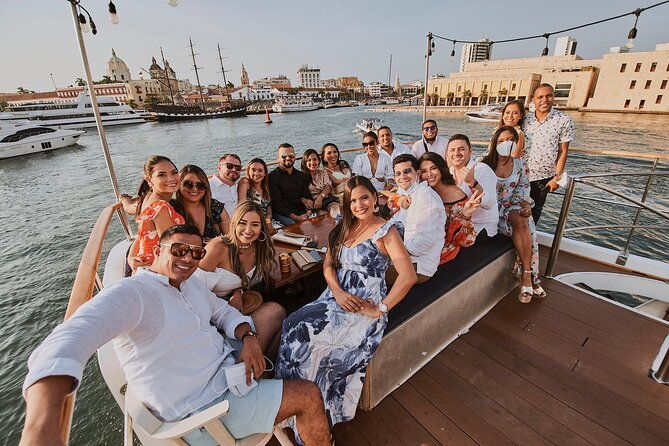 sibarita-master-85-luxury-90-min-sunset-tour-open-bar