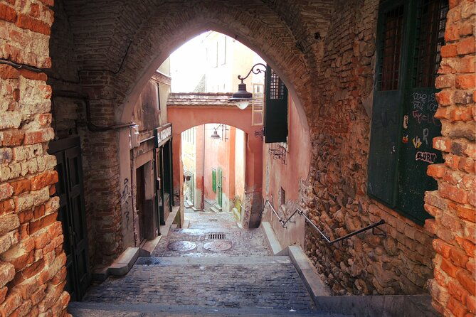 sibiu-old-town-exploration-game-and-self-guided-tour