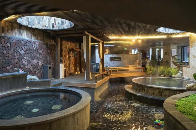 Sichuan: Ramada Guergou Hot Springs Tickets - An In-Depth Look at the Ramada Guergou Hot Springs Experience