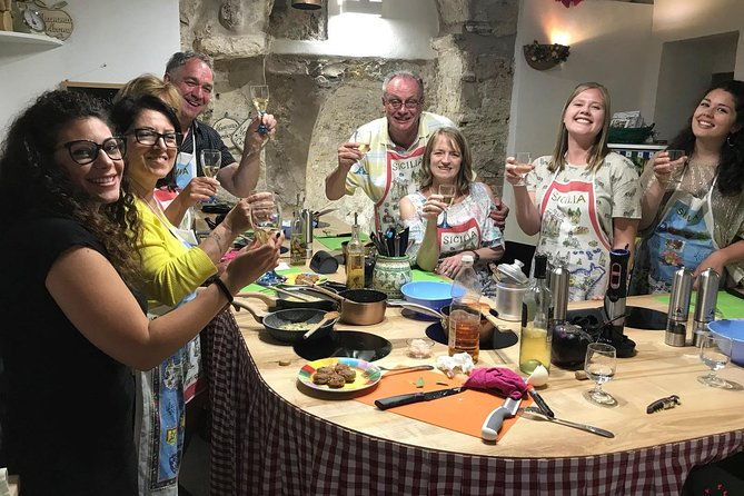 sicilian-cooking-class-street-and-more