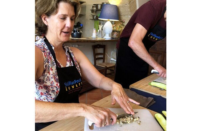 sicilian-food-lovers-cooking-class-in-a-charming-villa-a-cefalu