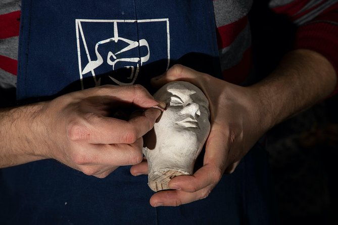 sicilian-puppets-in-syracuse-show-with-behind-the-scenes-visit