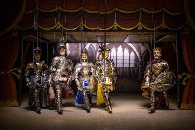 sicilian-puppets-in-syracuse-show-with-behind-the-scenes-visit