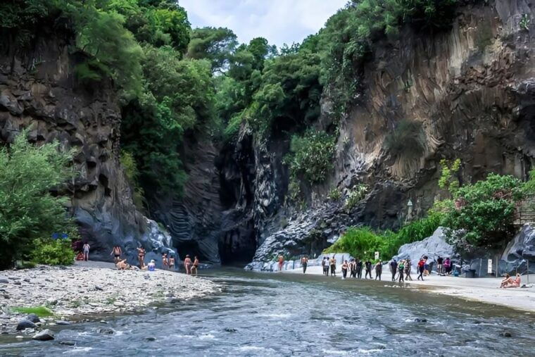 sicily-etna-and-alcantara-gorges-full-day-tour-with-lunch