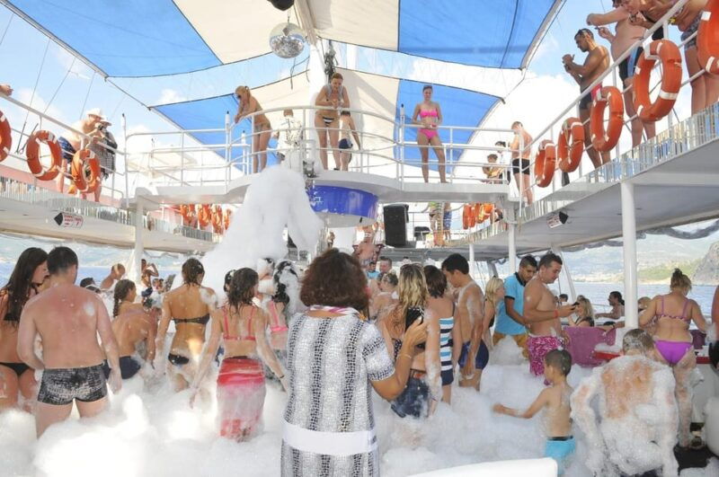 side-alanya-boat-tour-to-the-cleopatra-beach-hidden-bays