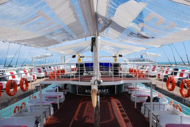 side-alanya-boat-tour-to-the-cleopatra-beach-hidden-bays