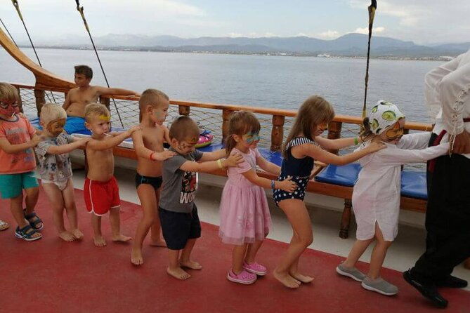 side-dolphin-island-boat-tour-with-foam-party-and-lunch-2