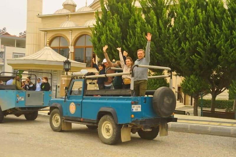 Side: Jeep Safari & Lion Safari with Lunch and Green Canyon - Key Points