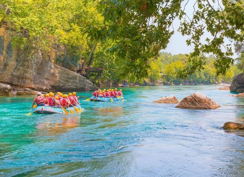 side-rafting-tour-adrenaline-in-the-flow-of-water