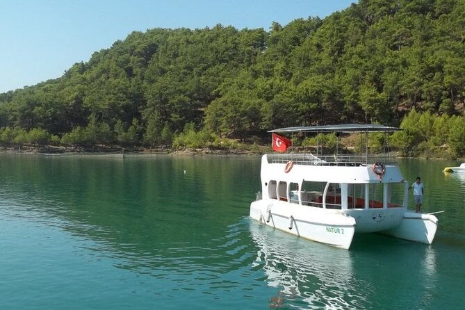 side-village-tour-and-green-lake-cruise-combo-tour