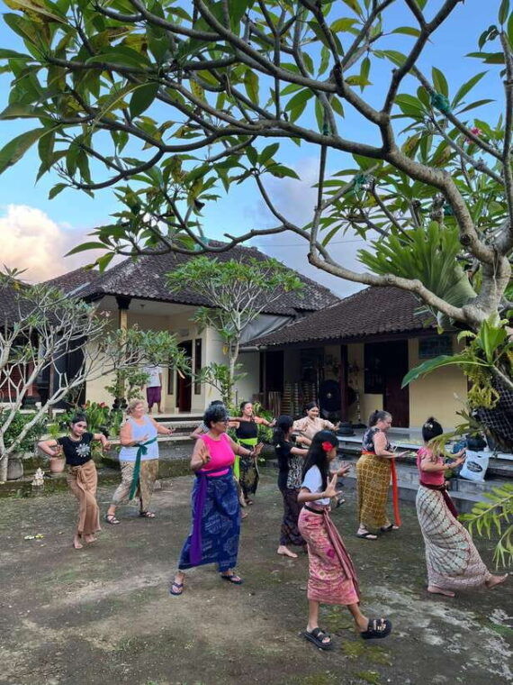 sidemen-balinese-traditional-activities