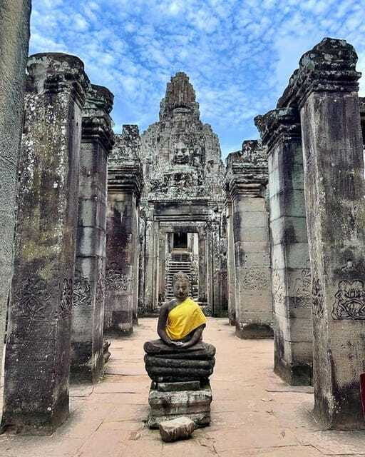 siem-reap-1-day-group-tour-of-angkor-in-spanish-with-expert-tour-guide