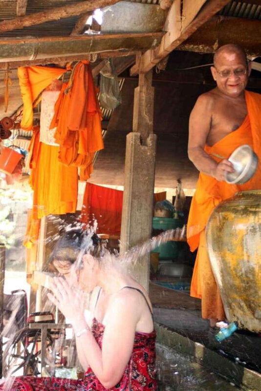 siem-reap-1-hour-cambodian-buddhist-water-blessing