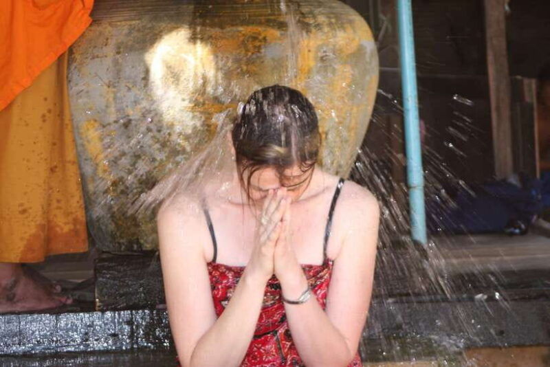 siem-reap-1-hour-cambodian-buddhist-water-blessing