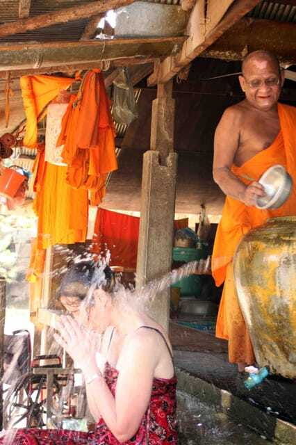 siem-reap-1-hour-cambodian-buddhist-water-blessing