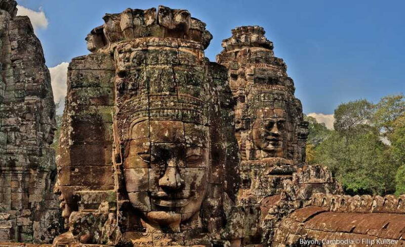 siem-reap-2-day-angkor-sunrise-banteay-srey-beng-mealea