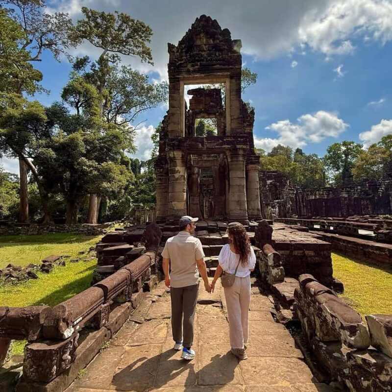 Siem Reap 2-Day Itineraries: Angkor Temples & Sightseeings - Transportation, Guides, and Overall Experience