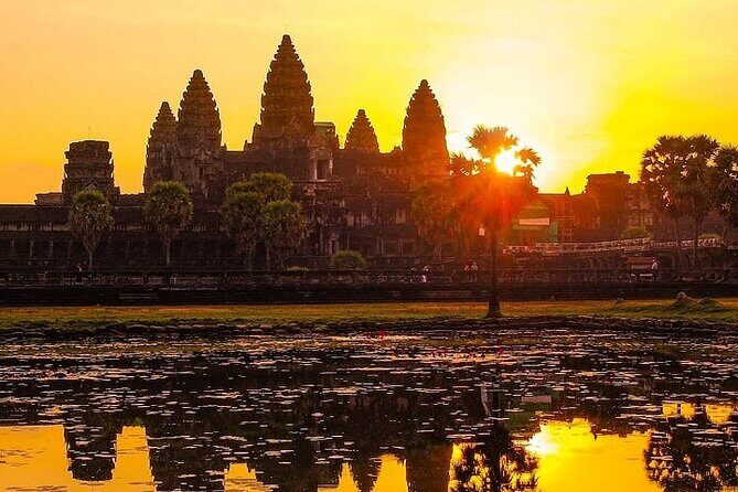 Siem Reap 2-Day Private Angkor Wat Tour with Sunrise - Exploring Cambodia’s Ancient Marvels: The Siem Reap 2-Day Private Angkor Wat Tour with Sunrise