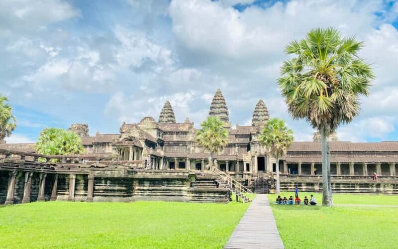 Siem Reap: 2-Day Temple, Floating Village and War Museum - FAQ