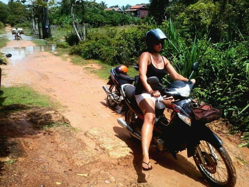 siem-reap-3-hour-ancient-trails-motorbike-tour
