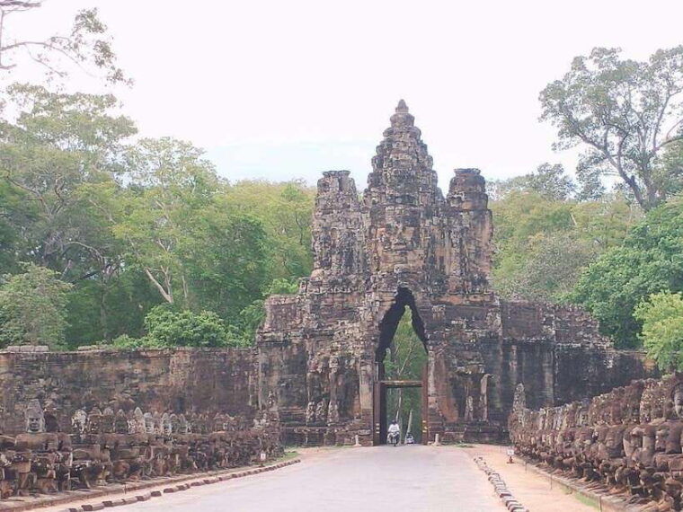 siem-reap-4-hour-angkor-thom-city-guided-tour