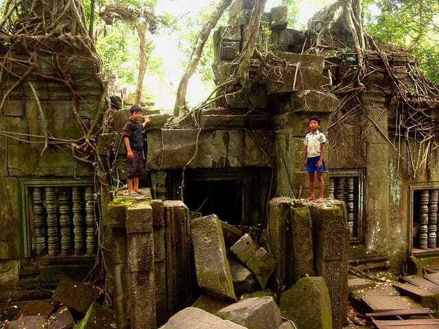 siem-reap-8-hour-forgotten-treasures-motorbike-tour