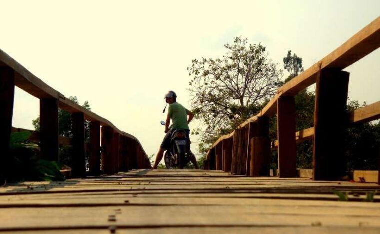 siem-reap-8-hour-forgotten-treasures-motorbike-tour