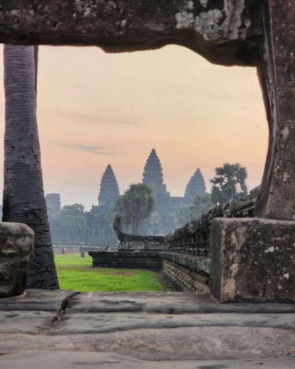 siem-reap-angkor-1-day-group-tour-with-spanish-guide