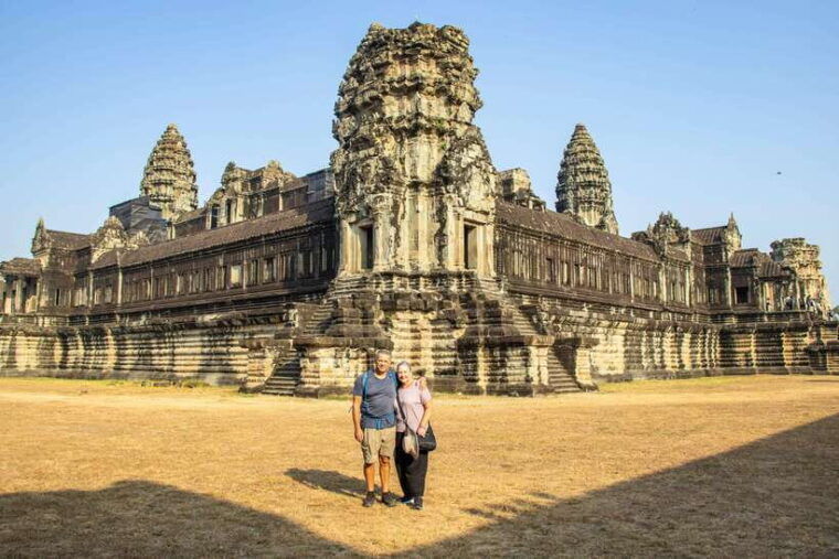 siem-reap-angkor-archaeological-park-private-guided-tour