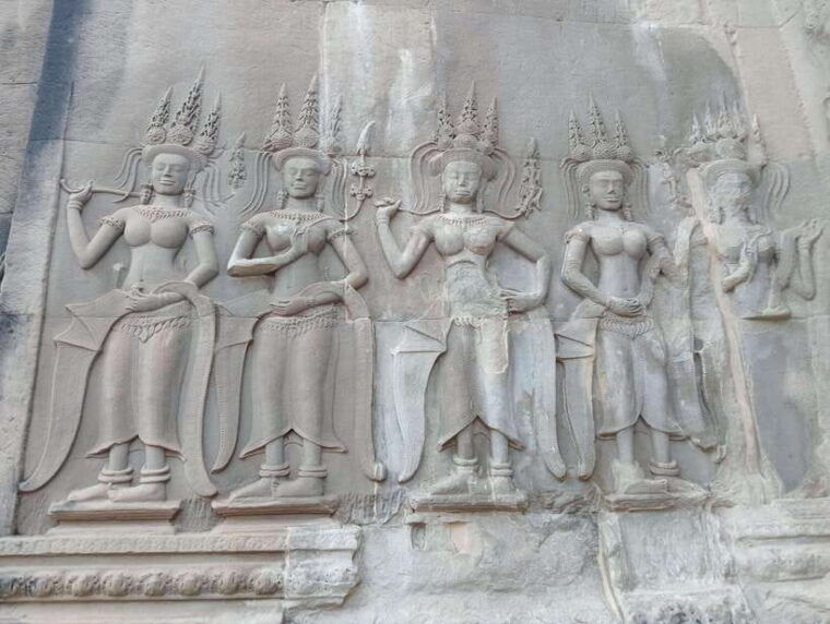 siem-reap-angkor-full-day-group-tour-with-japanese-guide