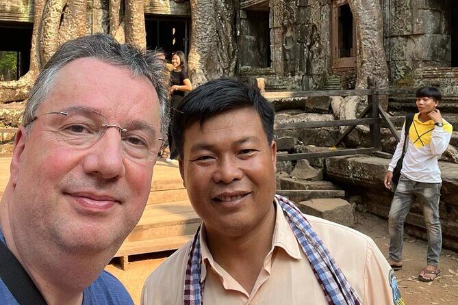 Siem Reap Angkor Private Tour Guide in English and Spanish - Key Points
