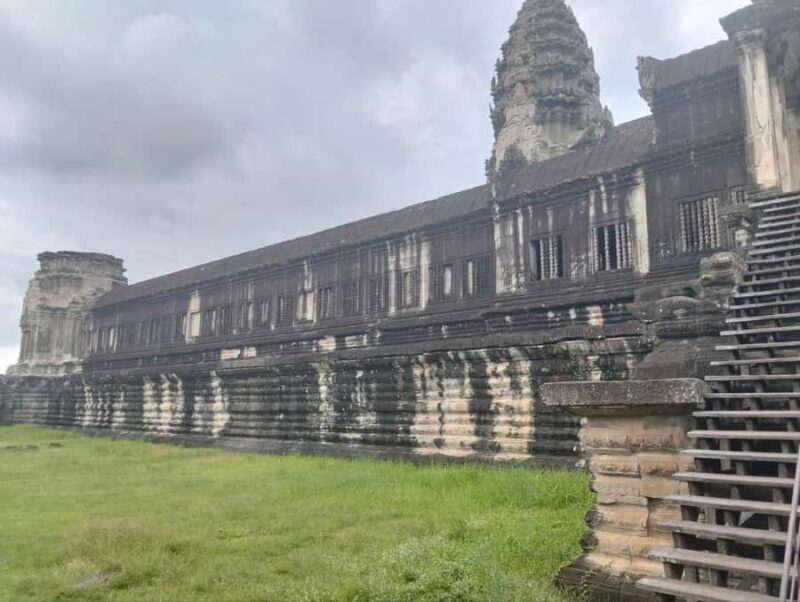 Siem Reap: Angkor Small Tour & Floating Village Private Tour - An In-Depth Look at the Itinerary