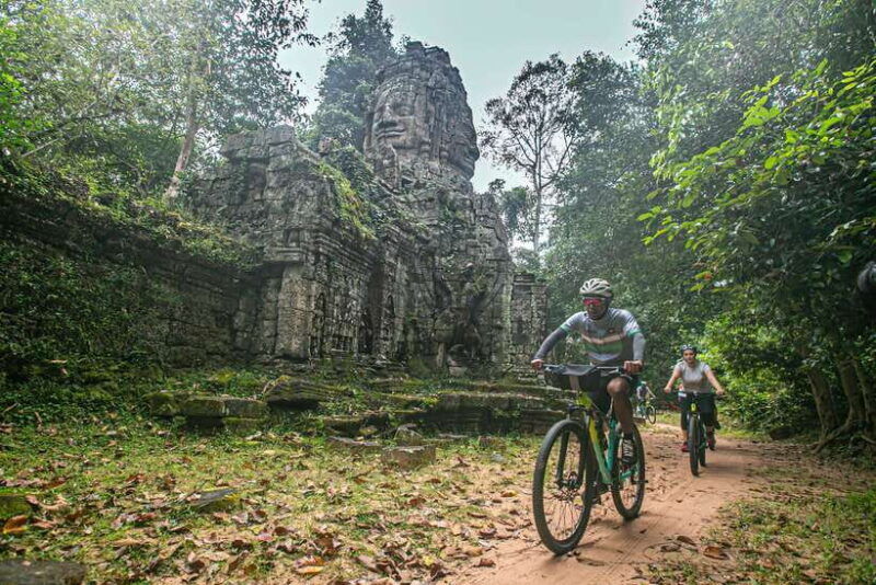 siem-reap-angkor-sunrise-2-days-guided-bike-tour