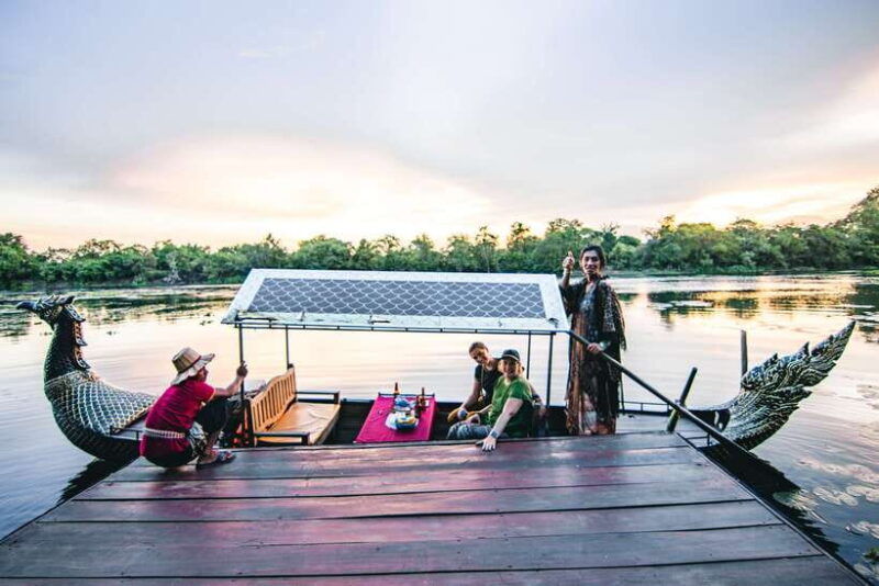siem-reap-angkor-sunset-tour-by-jeep-with-boat-ride