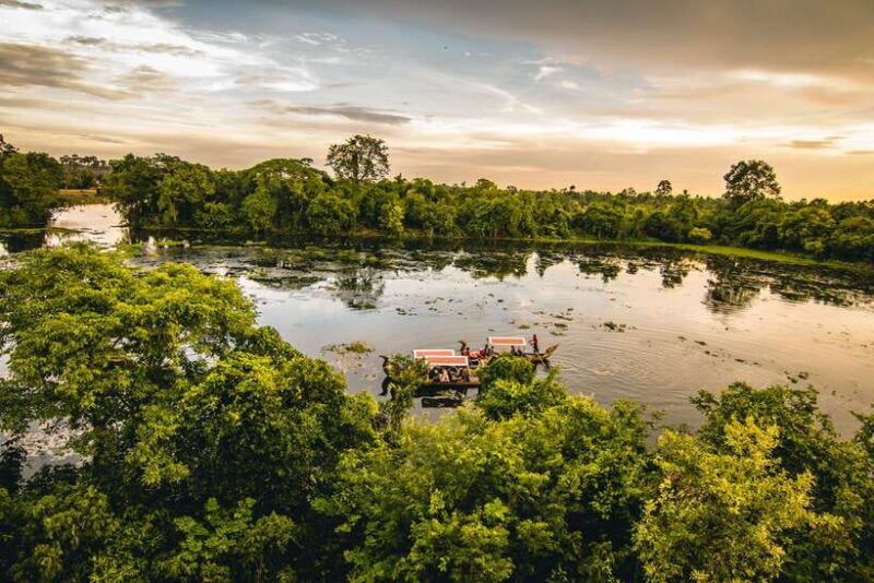 siem-reap-angkor-sunset-tour-by-jeep-with-boat-ride