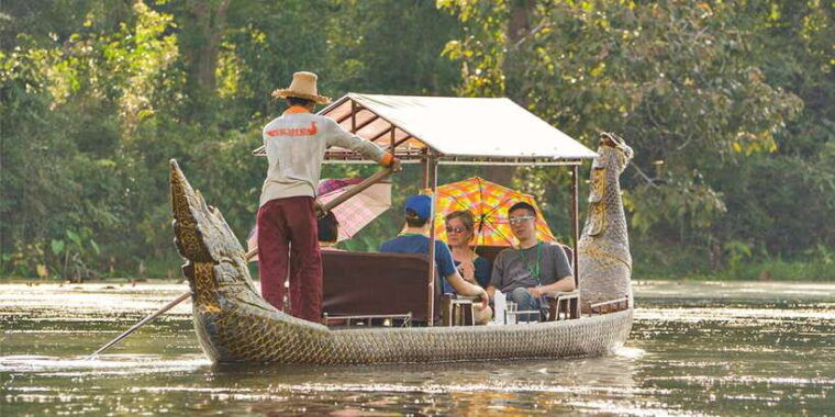 siem-reap-angkor-sunset-tour-by-jeep-with-boat-ride