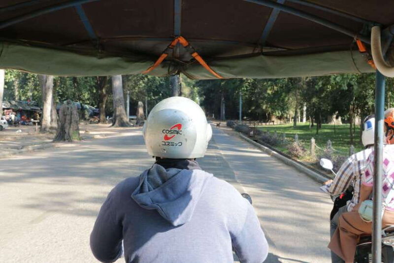 siem-reap-angkor-temple-tour-with-tuk-tuk