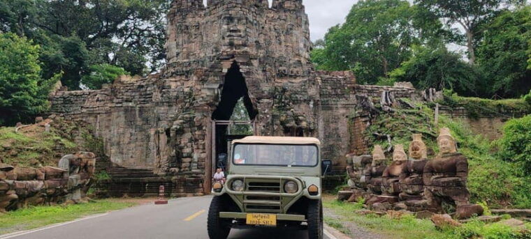 siem-reap-angkor-temples-complex-jeep-tour