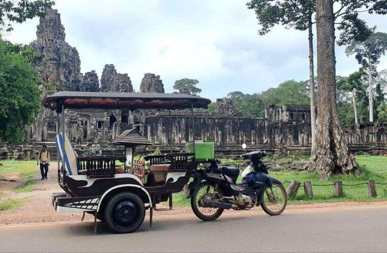 siem-reap-angkor-temples-guided-tuk-tuk-tour