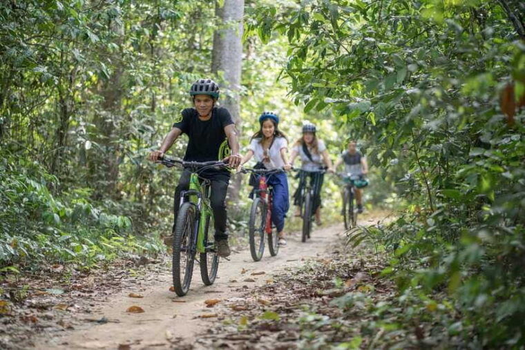 siem-reap-angkor-temples-off-track-bicycle-tour