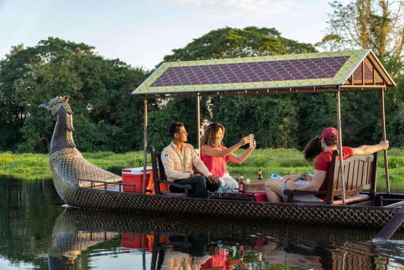 siem-reap-angkor-twilight-boat-vespa-adventure