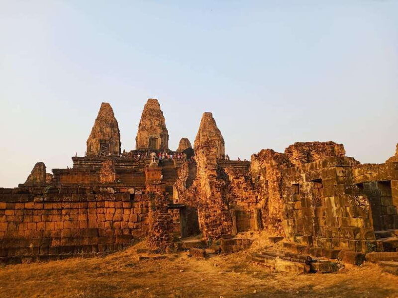 siem-reap-angkor-wat-and-banteay-srei-temple-day-tour