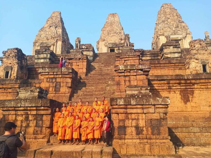 siem-reap-angkor-wat-and-banteay-srei-temple-day-tour