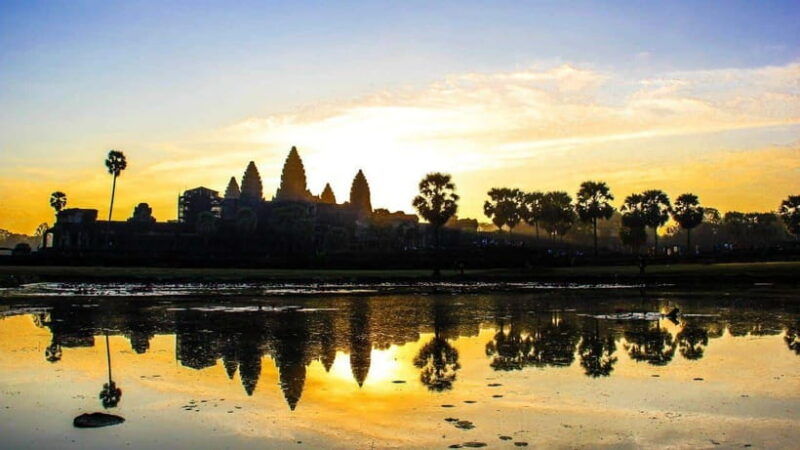 siem-reap-angkor-wat-bayon-ta-prohm-guided-tour